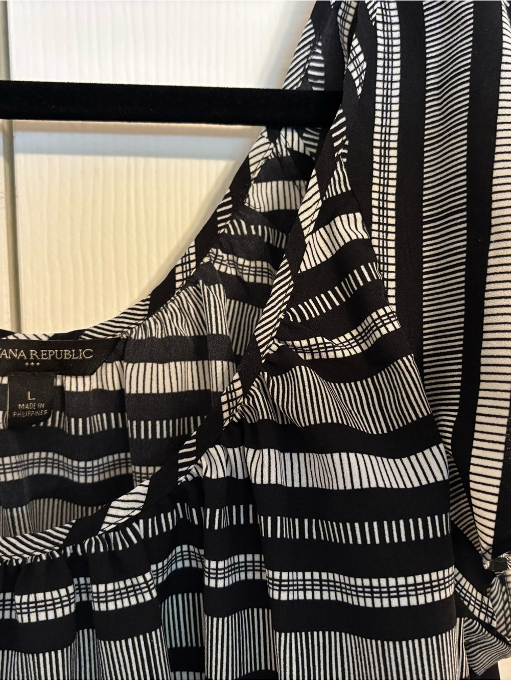 Banana Republic Black & White Striped Sleeveless Blouse
